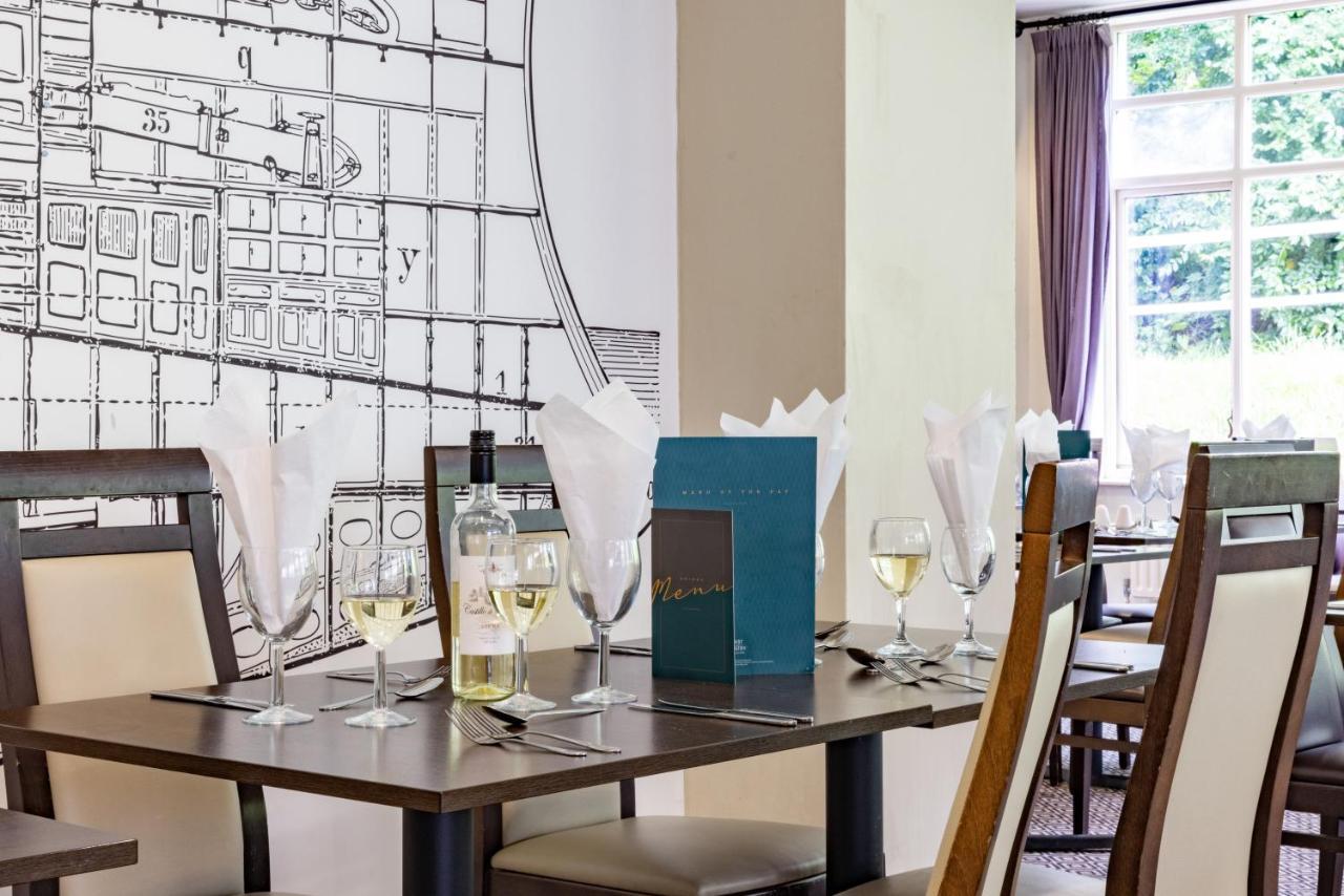 The Broadway Park Hotel Sandown Extérieur photo