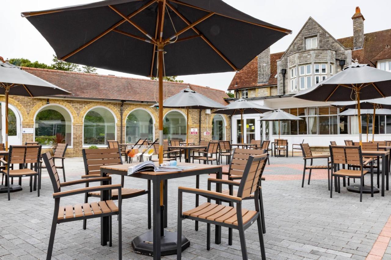 The Broadway Park Hotel Sandown Extérieur photo
