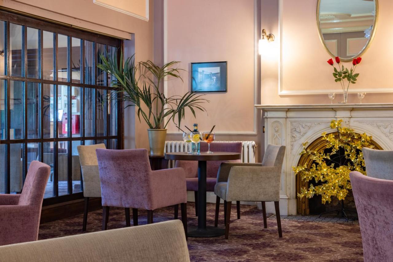 The Broadway Park Hotel Sandown Extérieur photo