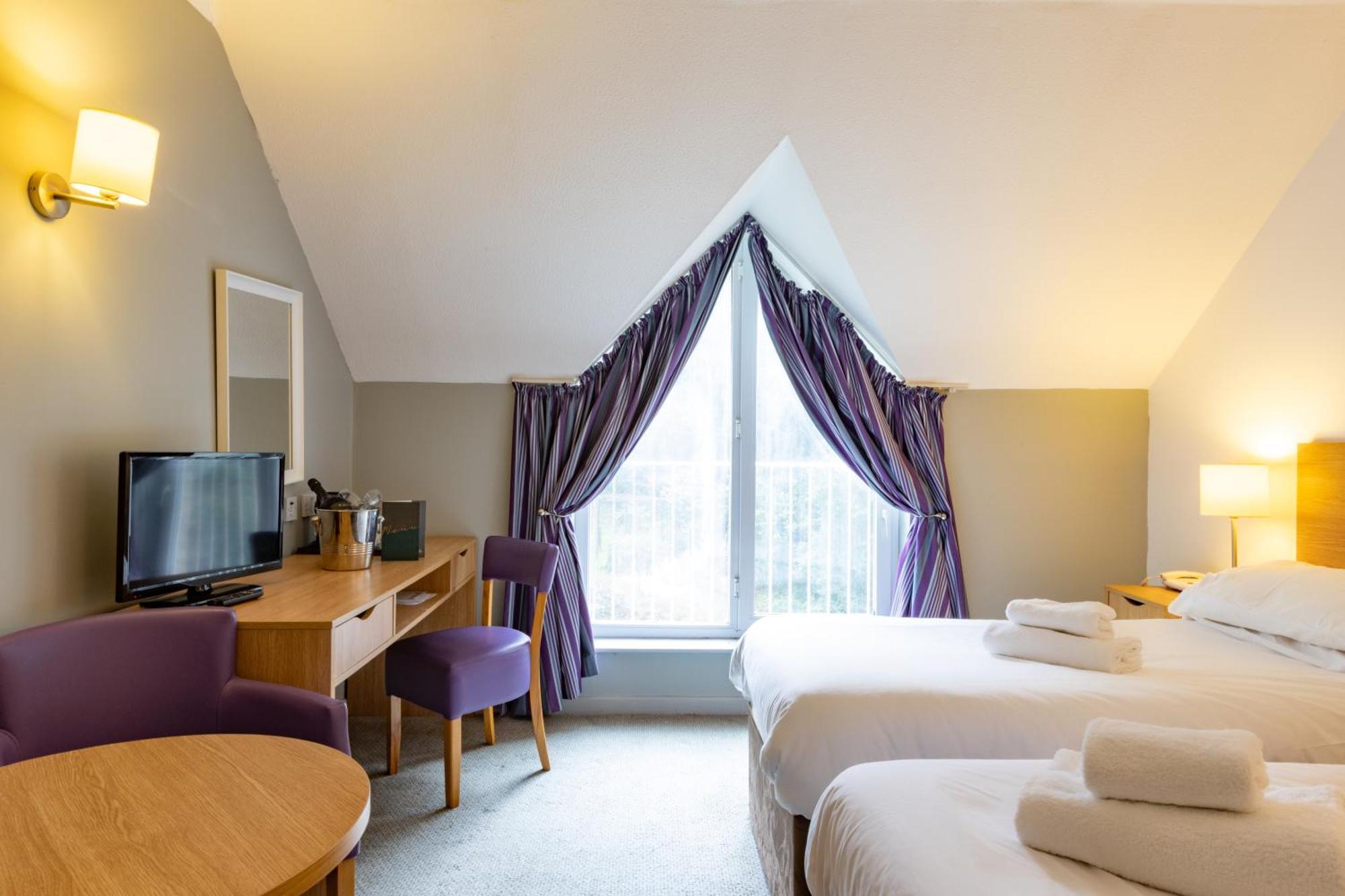 The Broadway Park Hotel Sandown Extérieur photo